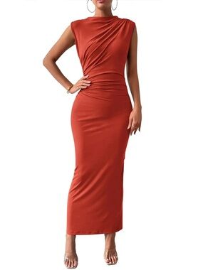 NWT Sleeveless BTFBM Ruched Maxi Dress in Rust